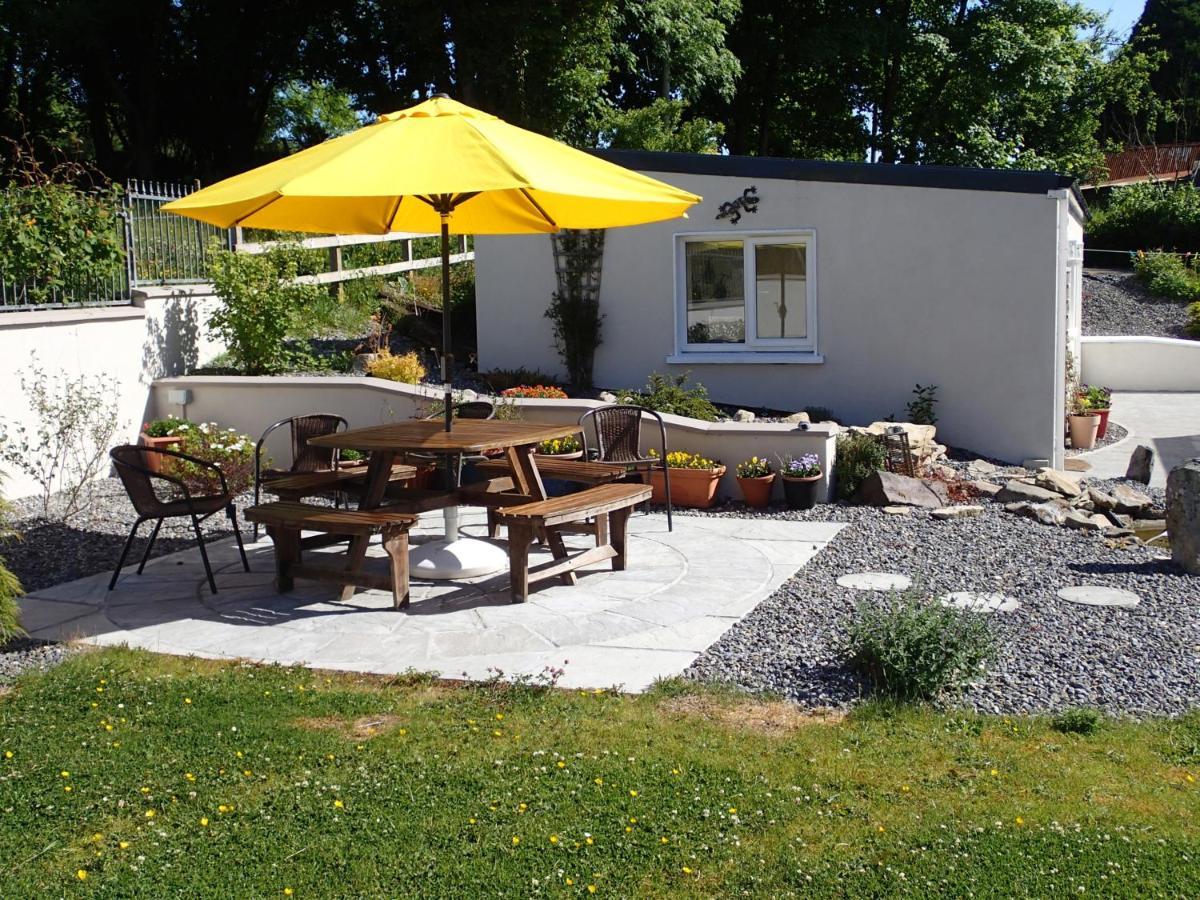 Lough Gara Lodge Self Catering Gorteen  外观 照片