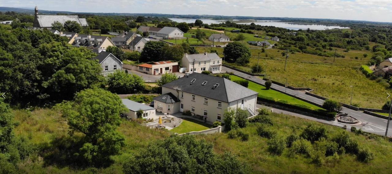 Lough Gara Lodge Self Catering Gorteen  外观 照片